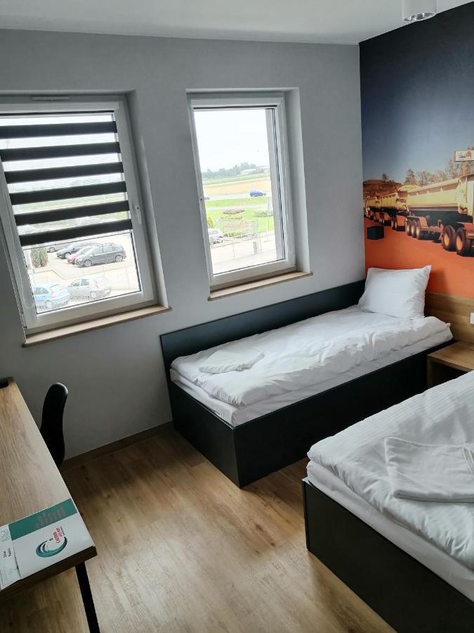 Blue Hotel Kalisz  Bagian luar foto
